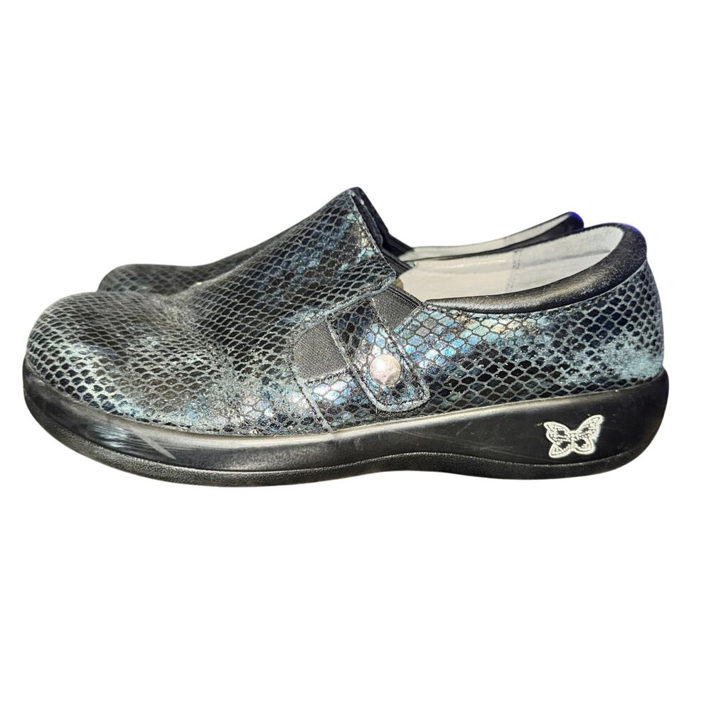 Alegria Kara Clogs Women's Sz 8.5 Black Blue Snake Embossed Leather Comfort Shoe